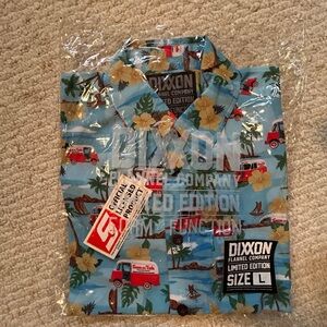 Men’s Snap-On Tools Dixxon Hawaiian short sleeved Shirt in Large.  Brand new.